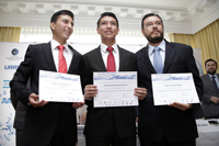 Israel Cordero Chávez, Erick Fermín Martínez y Alejandro Zepeda Herrera, ganadores del tercer lugar.