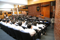Auditorio 'Dr Raoul Fournier Villada' de la Facultad de Medicina de la UNAM, sede del simposio Luz: Una Luz en la Medicina