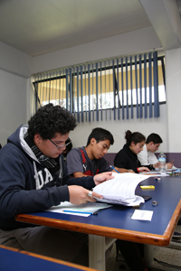 Los 170 estudiantes de 29 estados del país presentaron el examen teórico en la Facultad de Biología de la Universidad Veracruzana.