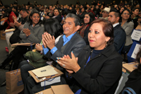 En total, recibieron diploma 278 maestros de educación básica (147 de secundaria, 127 de primaria y 14 de preescolar) tras concluir satisfactoriamente el diplomado que constó de 30 sesiones sabatinas y un curso de Tics en la educación con duración de 4 semanas.