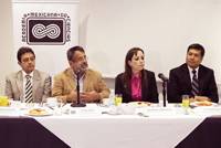 Jorge Salas Hernández, director del INER; José Franco, presidente de la AMC, Lourdes Barrera, responsable del programa; y Jesús Mendoza, representante del director general del Conacyt, durante la presentación del programa Ciencia que se Respira.