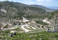 En la imagen: paisaje y pueblo de “La Luz”, en Catorce, San Luis Potosí, lugar en el que se habría de desarrollar la mina que desencadenó el conflicto analizado en la tesis de doctorado del investigador Andrew Boni Noguez.