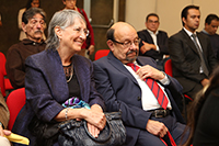 La Dra. Julieta Fierro y el Dr. Jorge Flores, expresidente de la AMC,  ambos integrantes del  jurado.