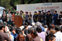 Rodrigo Vidal, del ICyT DF; Julio Muñoz, integrante de la Comisión Organizadora del evento; Francisco Sour, curador del Museo de Paleontología de la Facultad de Ciencias de la UNAM; y Rosaura Ruiz Gutiérrez, presidenta de la AMC, entre otros, en la Fiesta de Clausura del Año de la Evolución.