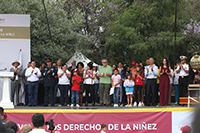 El Festival de los Derechos de la Niñez, organizado en el Complejo Cultural Los Pinos por el Sistema Nacional para el Desarrollo Integral de la Familia, en coordinación con dependencias del gobierno federal y de la Ciudad de México; la Cámara de Diputados, organismos descentralizados, instituciones académicas y asociaciones, entre ellas la Academia Mexicana de Ciencias.