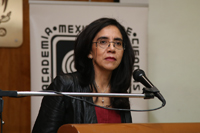 La antropóloga social Oliva Sánchez, profesora-investigadora de la FES-Iztacala, ofreció la conferencia “De las emociones como categoría psicológica a las emociones como categoría sociocultural”.