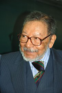 El doctor Félix Recillas Juárez (1918-2010) perteneció a la primera generación de científicos mexicanos que hicieron sus estudios en la afamada Universidad de Princeton, junto con Roberto Vázquez, Guillermo Torres y Marcos Moshinsky.