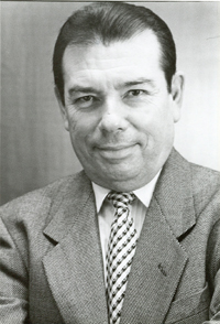 Hugo Aréchiga, ex presidente de la AMC, fue el encargado de ofrecer la primera charla en el programa creado hace 30 años por Jorge Flores Valdés.