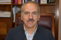 Doctor Luis Enrique Sucar Succar, investigador del Instituto Nacional de Astrofísica, Óptica y Electrónica (INAOE), miembro de la Academia Mexicana de Ciencias (AMC), reconocido con el Premio Nacional de Ciencias 2016, en el área de tecnología, innovación y diseño.